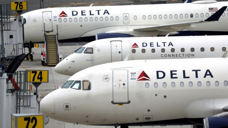 Delta diarrhea flight video leaked, Delta flight forced to turn around