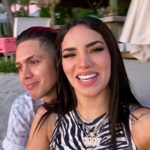 Video de Kimberly loaiza y Jd Pantoja Cecia Loaiza en Paso Twitter